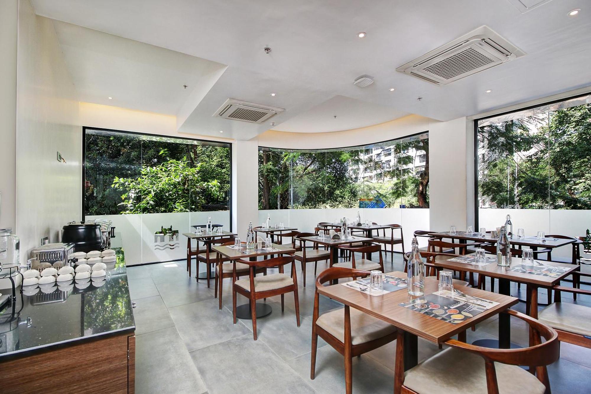 Hotel Mumbai House Ghansoli, Нави Мумбаи Экстерьер фото